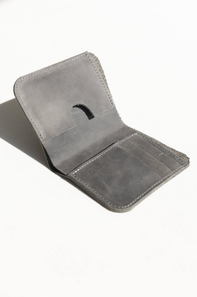 Компактний гаманець ручної роботи арт. Denver сірого кольору з натуральної вінтажної шкіри Denver_grey Boorbon