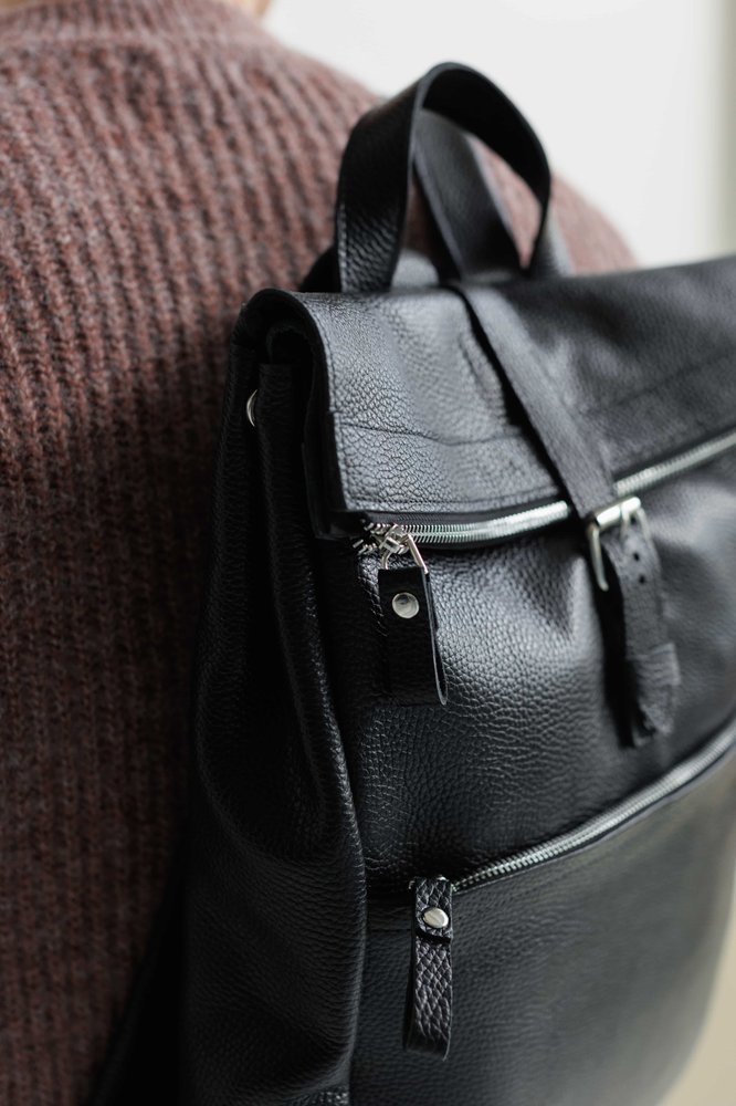 Стильный мужской рюкзак ручной работы арт. Lumber из натуральной фактурной кожи черного цвета lumber_cognk Boorbon