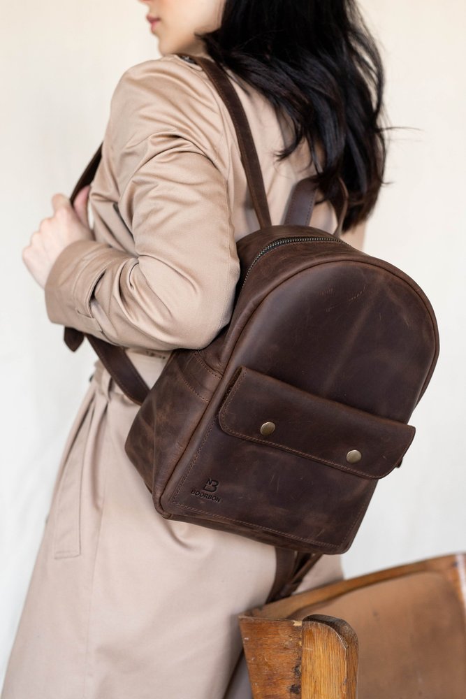 Стильный женский мини-рюкзак ручной работы арт. 519 коричневого цвета из натуральной винтажной кожи 519_black_savage Boorbon