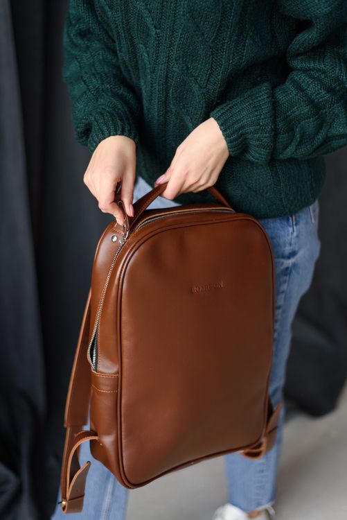 Стильный минималистичный рюкзак из арт. Well ручной работы из натуральной полуматовой кожи коньячного цвета Well_khaki_krastt Boorbon