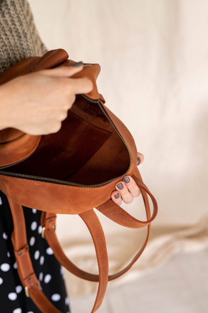 Стильный женский мини-рюкзак ручной работы арт. 519 коньячного цвета из натуральной винтажной кожи 519_black_savage Boorbon
