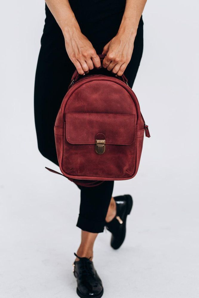 Жіночий міні-рюкзак ручної роботи арт.520 з натуральної вінтажної шкіри бордового кольору 520_khaki Boorbon