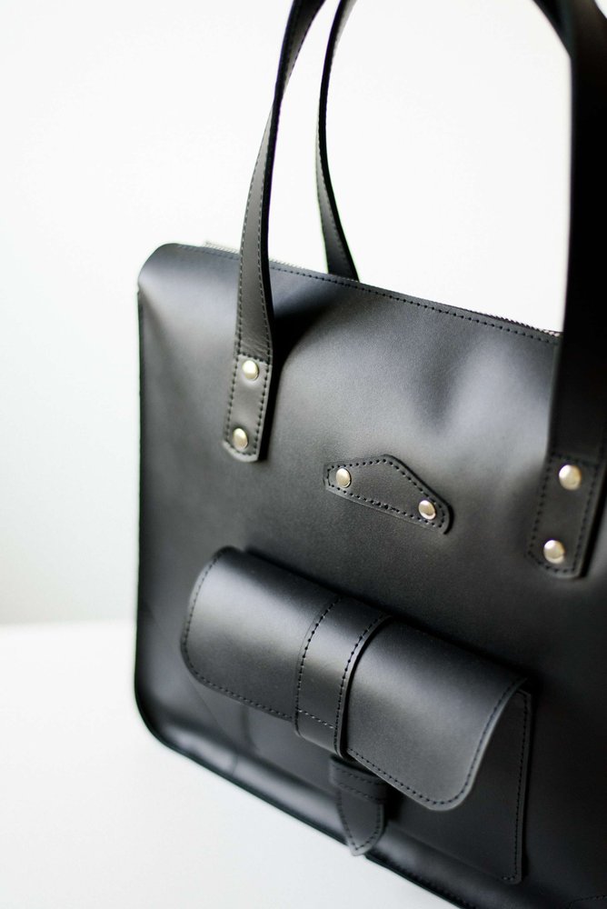Універсальна жіноча ділова сумка арт. 604n ручної роботи з натуральної шкіри із легким матовим ефектом чорного кольору 604n_cognk_krast Boorbon