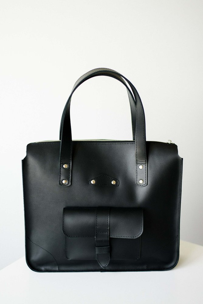 Универсальная женская деловая сумка арт. 604n ручной работы из натуральной кожи c легким матовым эффектом  черного цвета 604n_cognk_krast Boorbon
