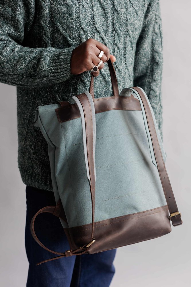 Функціональний чоловічий рюкзак ручної роботи арт. Oksford з бавовни і натуральної вінтажної шкіри сірого кольору Oksford_grey_crz Boorbon