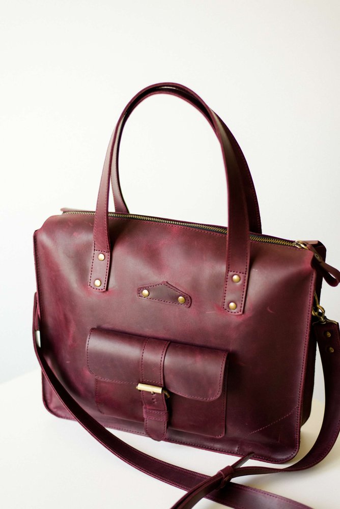 Универсальная женская деловая сумка арт. 604n ручной работы из натуральной винтажной кожи бордового цвета 604n_cognk_krast Boorbon