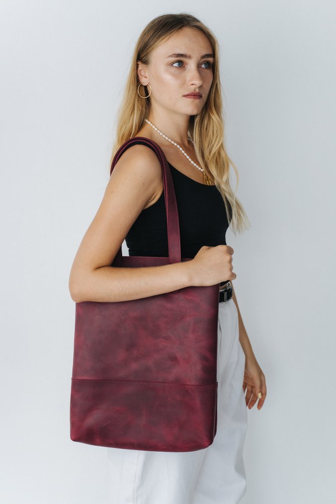 Классическая женская сумка шоппер арт. 603 ручной работы из натуральной винтажной кожи бордового цвета
