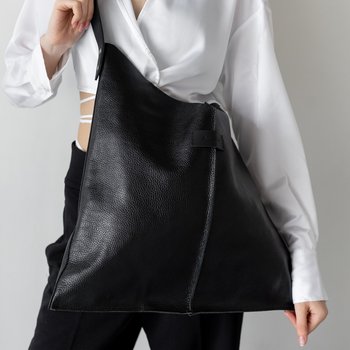 Містка жіноча сумка хобо арт. 606 M ручної роботи з натуральної фактурної шкіри чорного кольору 606_M_black_flotar Boorbon