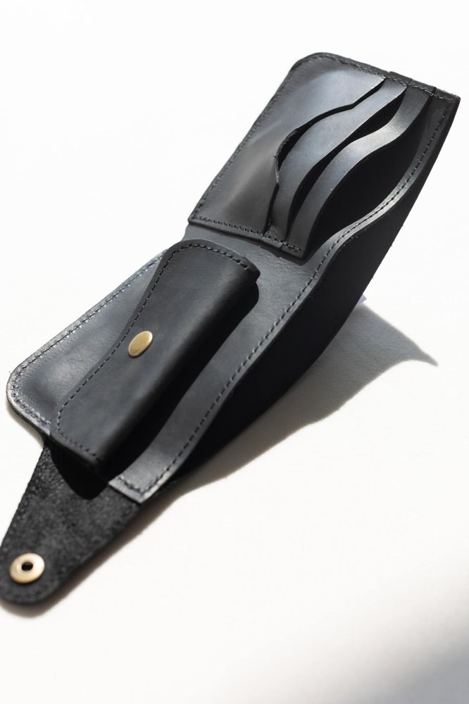 Вместительный кошелек ручной работы арт. 101 черного цвета из натуральной винтажной кожи