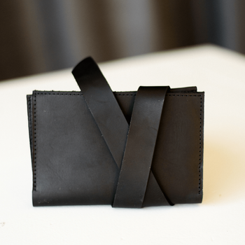 Кожаный органайзер кисет для табака арт. 416 из натуральной винтажной кожи черного цвета