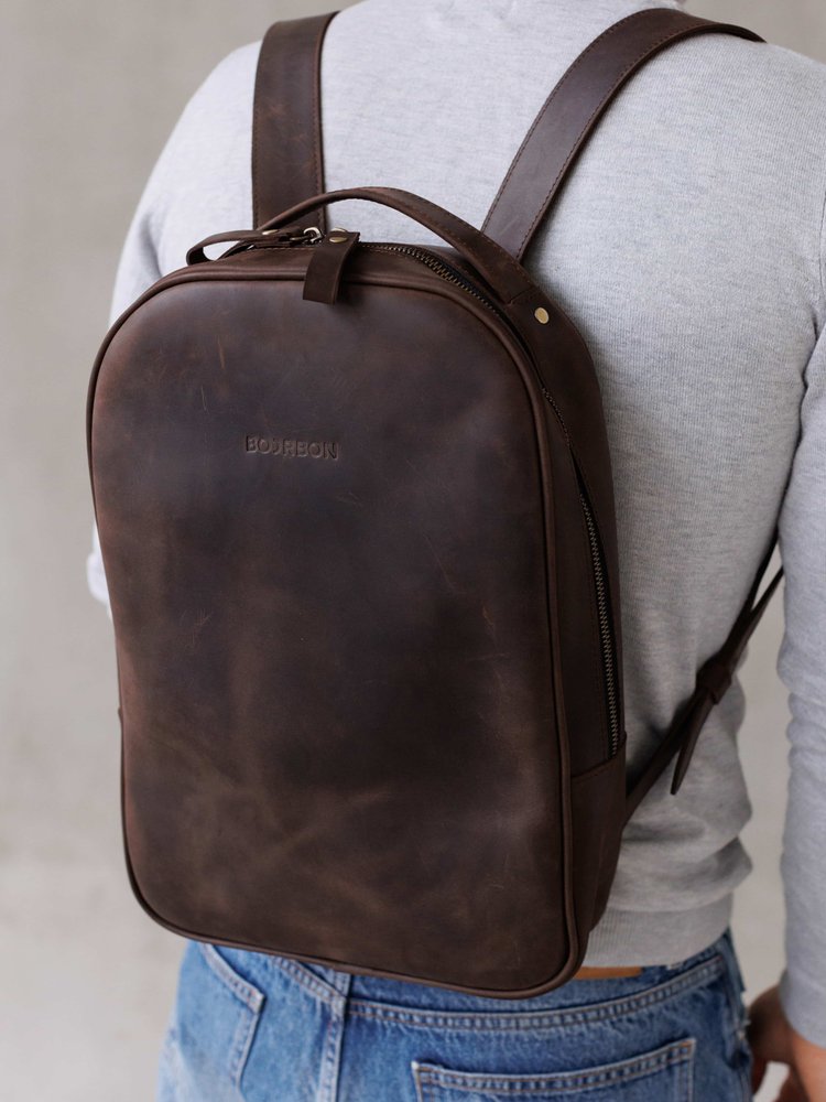 Стильный минималистичный рюкзак арт. Well ручной работы из натуральной винтажной кожи коричневого цвета Well_black Boorbon