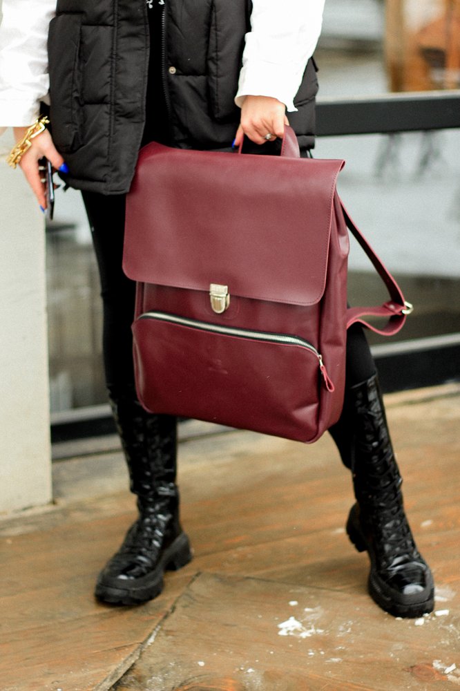 Жіночий рюкзак ручної роботи з натуральної шкіри з легким глянцевим ефектом арт. 535М бордового кольору 535М_haki Boorbon