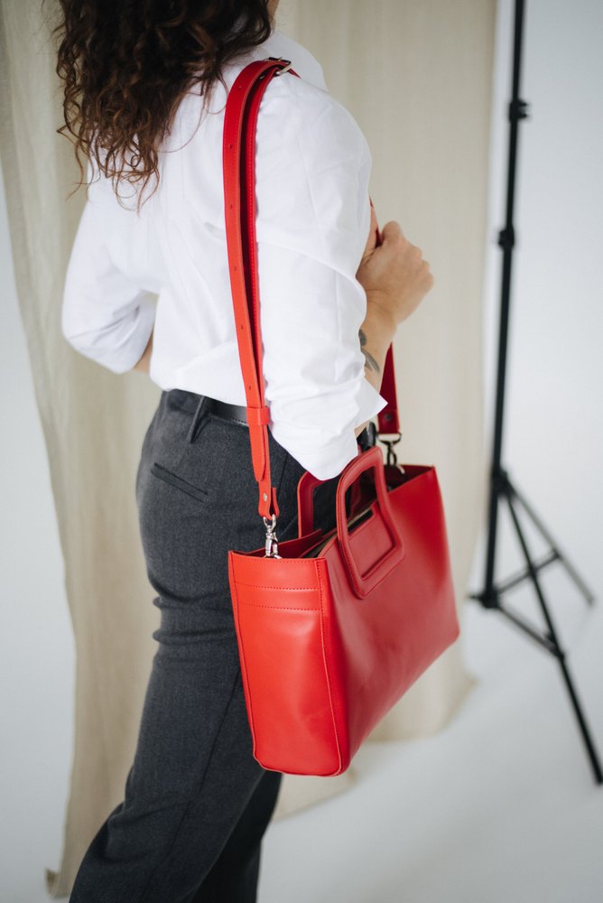 Жіноча сумка арт. Z002 ручної роботи з знімним плечовим ременем з натуральної шкіри червоного кольору Z002_red Boorbon