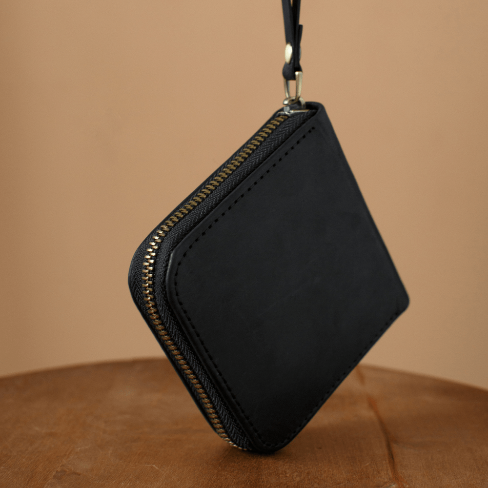 Компактний гаманець ручної роботи арт. 216 Petty чорного кольору з натуральної вінтажної шкіри 216petty_brown Boorbon