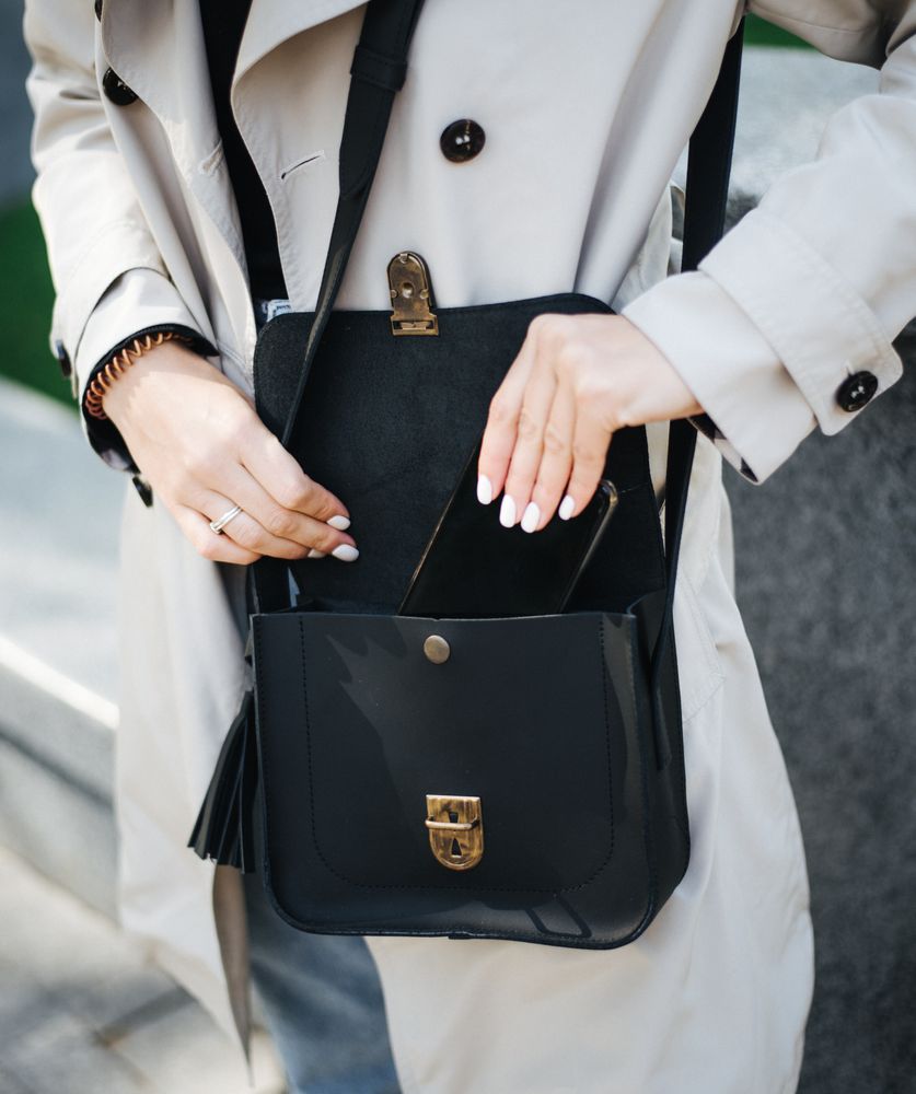 Женская сумка через плечо арт. 614 ручной работы из натуральной кожи с легким матовым эффектом черного цвета 614_black Boorbon