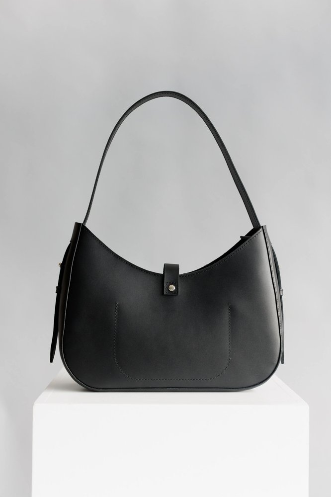 Женская сумка-трапеция арт. 641 из натуральной кожи с легким матовым эффектом черного цвета