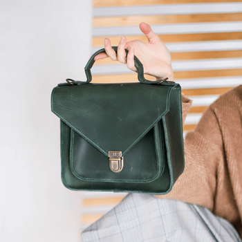Женская деловая сумка арт. 640 ручной работы из натуральной винтажной кожи зеленого цвета