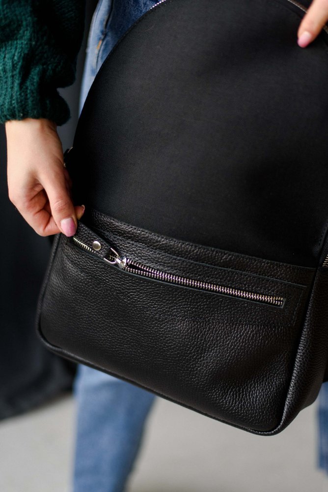 Повсякденний рюкзак ручної роботи арт. Kuga Easy у поєднанні кордури та натуральної шкіри чорного кольору