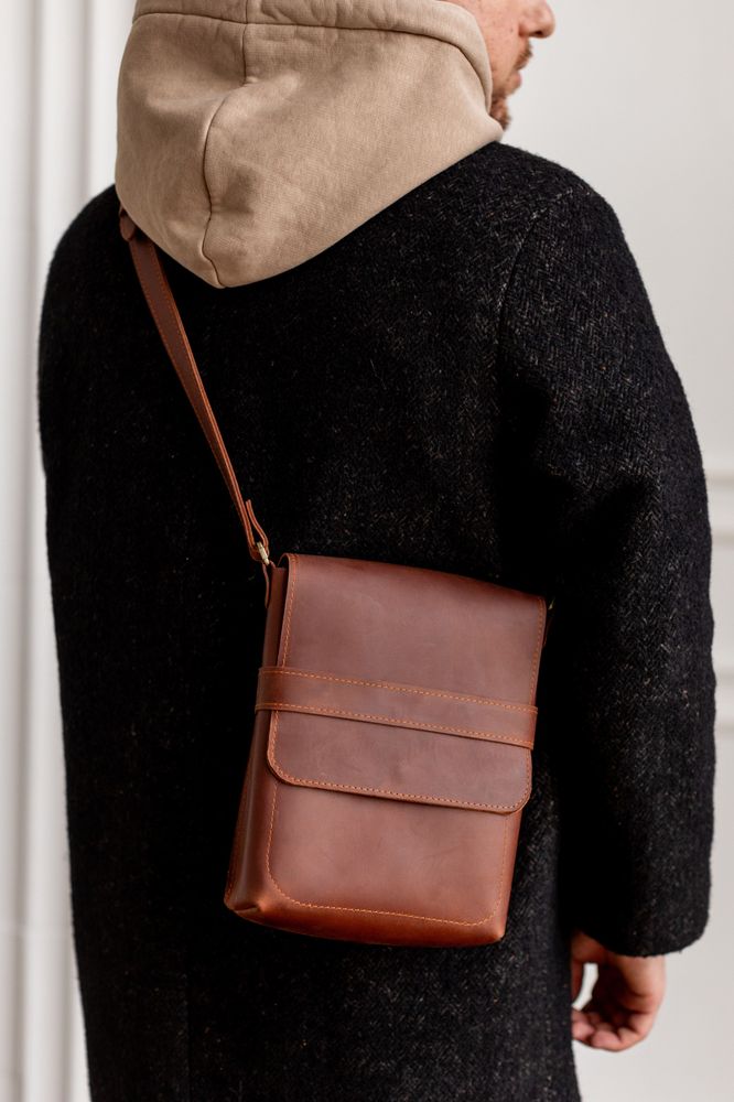 Мужская сумка мессенджер через плечо арт. 608 ручной работы из натуральной винтажной кожи коньячного цвета 608_black Boorbon