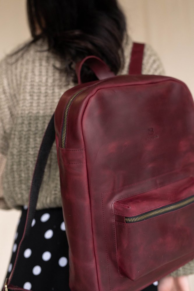 Женский городской рюкзак ручной работы арт. 511 из натуральной винтажной кожи бордового цвета 511_bordo_crzh Boorbon