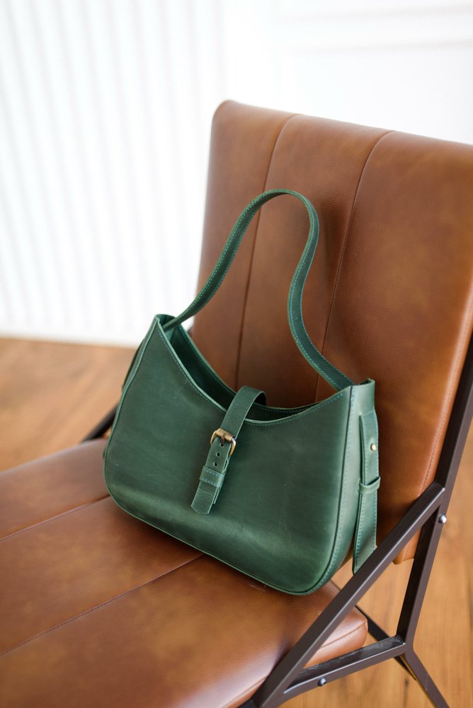 Женская сумка-трапеция арт. 641 из натуральной винтажной кожи зеленого цвета 641_black Boorbon