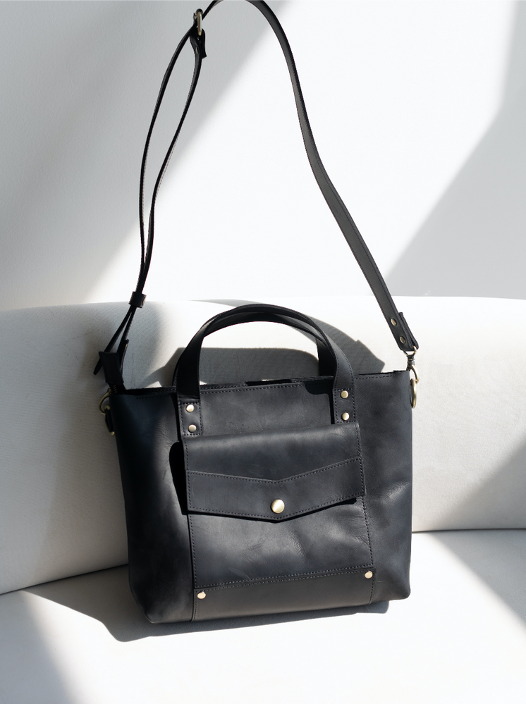 Класична містка жіноча сумка арт. 650 ручної роботи з натуральної шкіри чорного кольору 650_black Boorbon