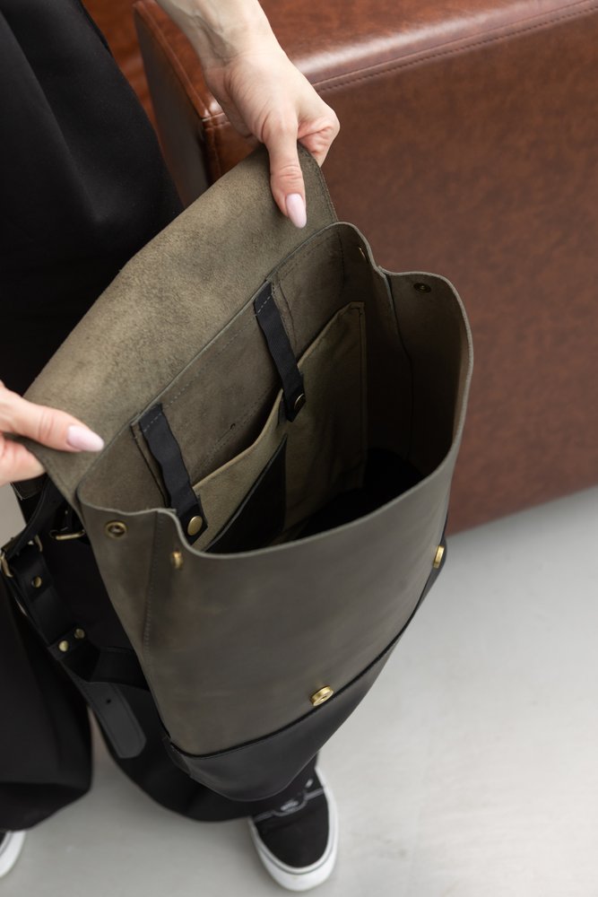 Універсальний жіночий рюкзак ручної роботи арт. 507 з натуральної вінтажної шкіри сірого кольору 507_brown_crh Boorbon