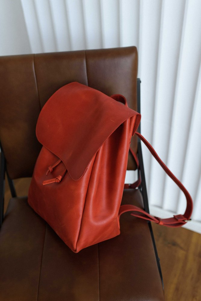 Рюкзак арт. 514 из натуральной винтажной кожи красного цвета 514_red Boorbon