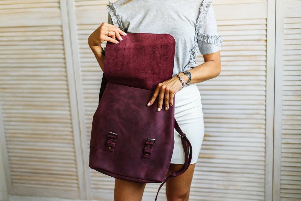 Универсальный женский рюкзак ручной работы арт. 507 из натуральной винтажной кожи бордового цвета 507_brown_crh Boorbon
