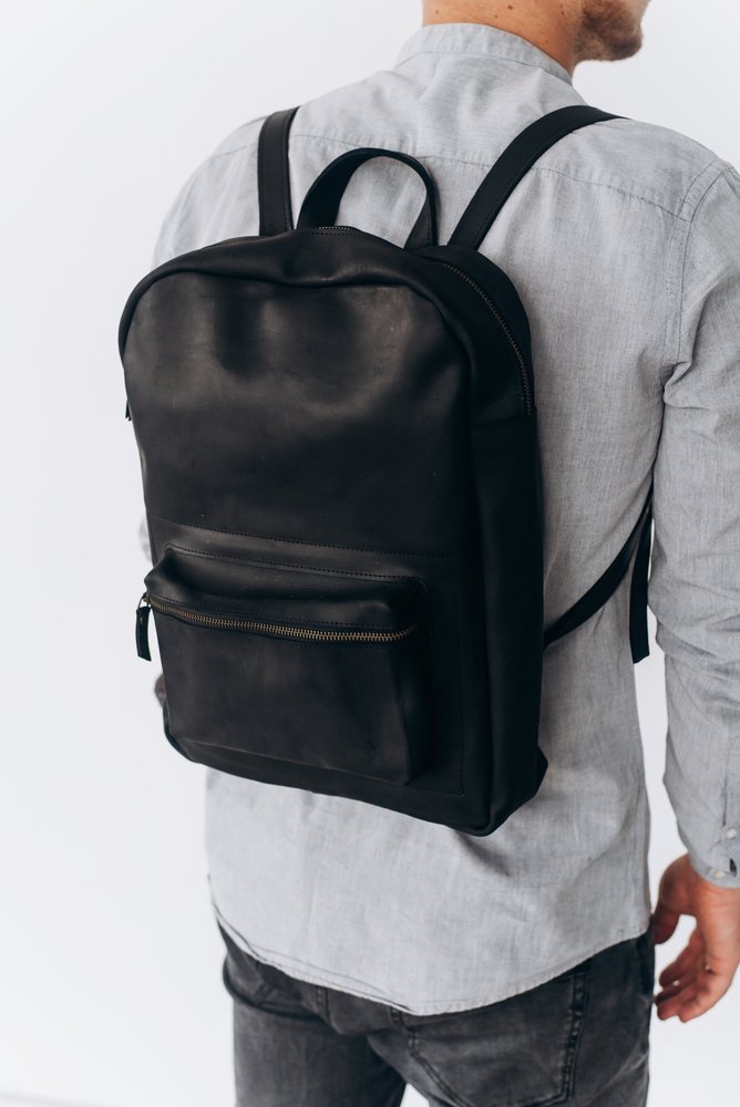 Мужской городской рюкзак ручной работы арт. 511 из натуральной винтажной кожи черного цвета 511_bordo Boorbon