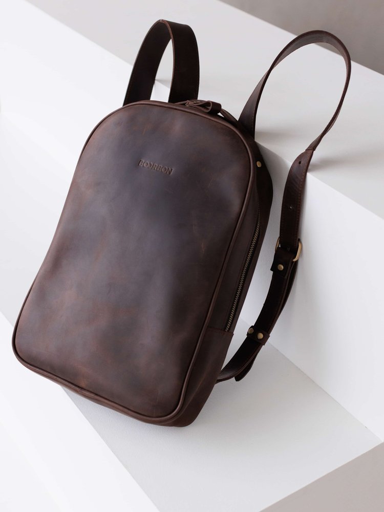 Стильный минималистичный рюкзак арт. Well ручной работы из натуральной винтажной кожи коричневого цвета