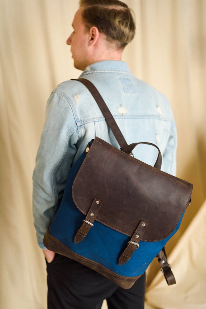 Практичный мужской рюкзак ручной работы арт. Floyt коричневого цвета из натуральной винтажной кожи floyt_brown Boorbon