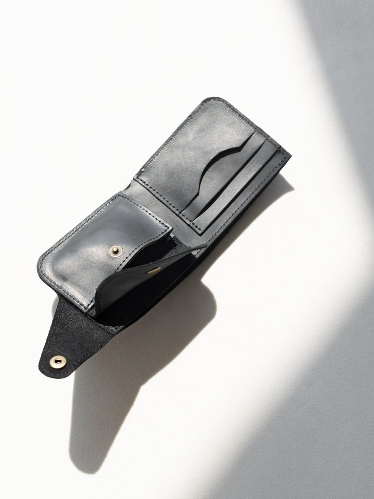 Місткий гаманець ручної роботи арт. 101 чорного кольору з натуральної вінтажної шкіри 101_black_crzhh Boorbon