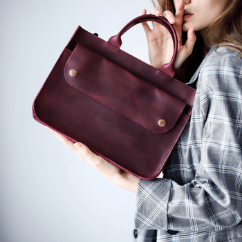 Удобная и стильная женская сумка арт. 639 ручной работы из натуральной винтажной кожи бордового цвета 639_bordo Boorbon