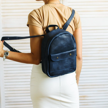 Стильний жіночий міні-рюкзак ручної роботи арт. 519 синього кольору з натуральної вінтажної шкіри