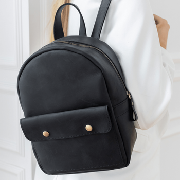 Стильний жіночий міні-рюкзак ручної роботи арт. 519 чорного кольору з натуральної вінтажної шкіри 519_black_savage Boorbon