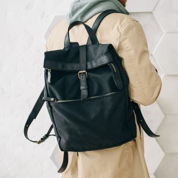 Стильный мужской рюкзак ручной работы арт. Lumber из натуральной винтажной кожи черного цвета