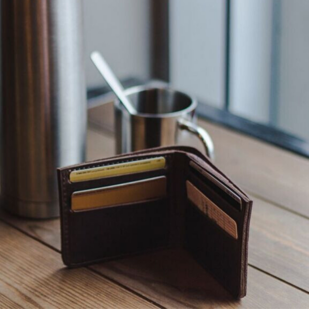 Якісний чоловічий гаманець ручної роботи арт. 108 коричневого кольору з натуральної вінтажної шкіри 108_cogn_crzh Boorbon
