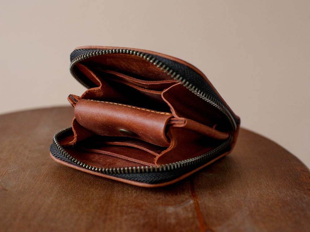 Компактний гаманець ручної роботи арт. 216 Petty коньячного кольору з натуральної вінтажної шкіри 216petty_brown Boorbon