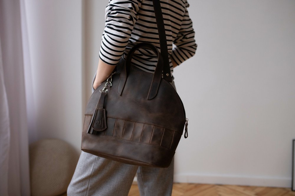 Женская сумка бриф кейс арт. Daily из натуральной кожи с винтажным эффектом коричневого цвета